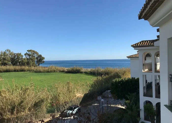 Апартаменти Marbella - Frontline Естепона