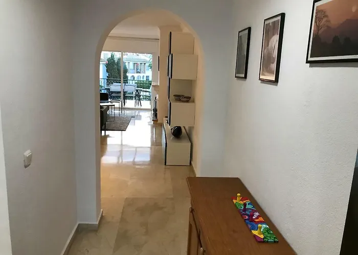 Marbella - Frontline Apartment *